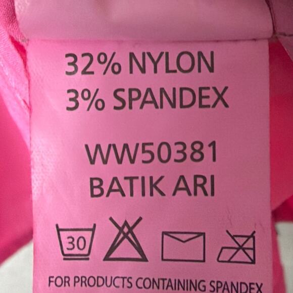 Roar Women's Button Up Shirt Pink Green Ombre' Rhinestone Embroidered Size M - Picture 11 of 12